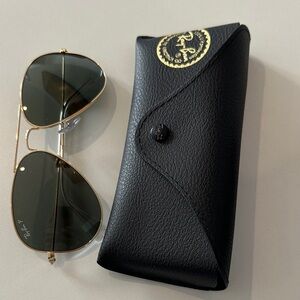 Ray-Ban Gold Frame Sunglasses with Dark Green Lenses. New !